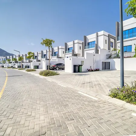 Special Offer With Chilled Apartment Fujairah Exterior photo
