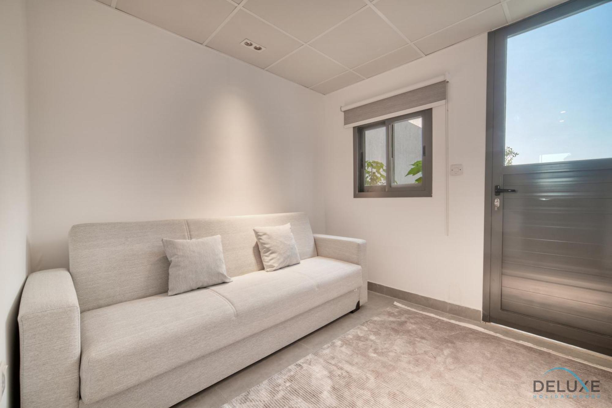 Apartment Special Offer With Chilled Fujairah