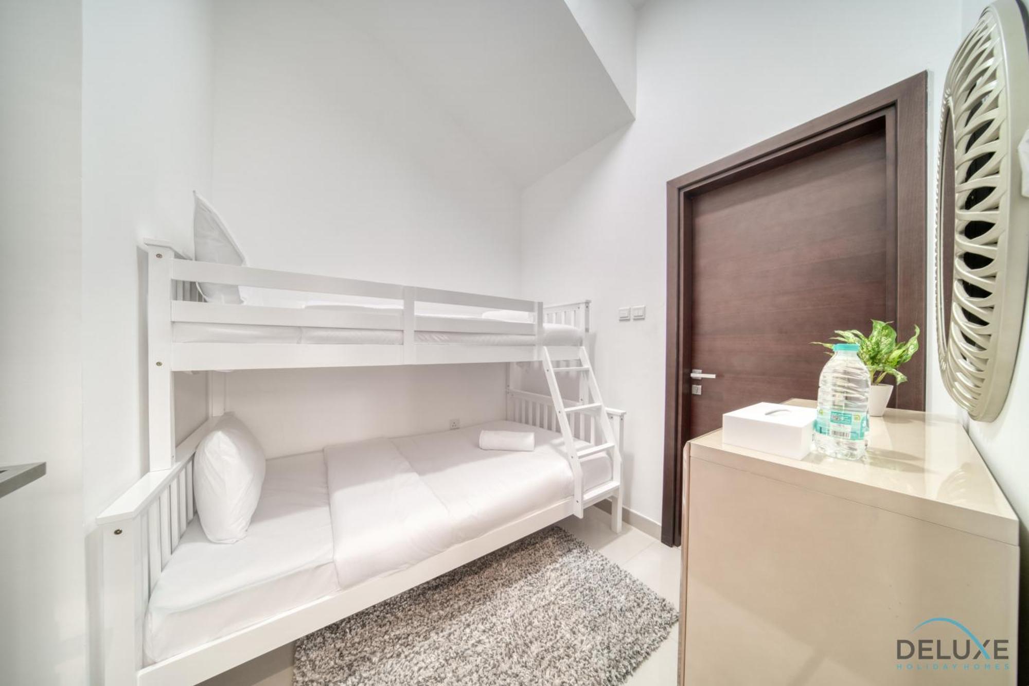 Special Offer With Chilled Apartment *